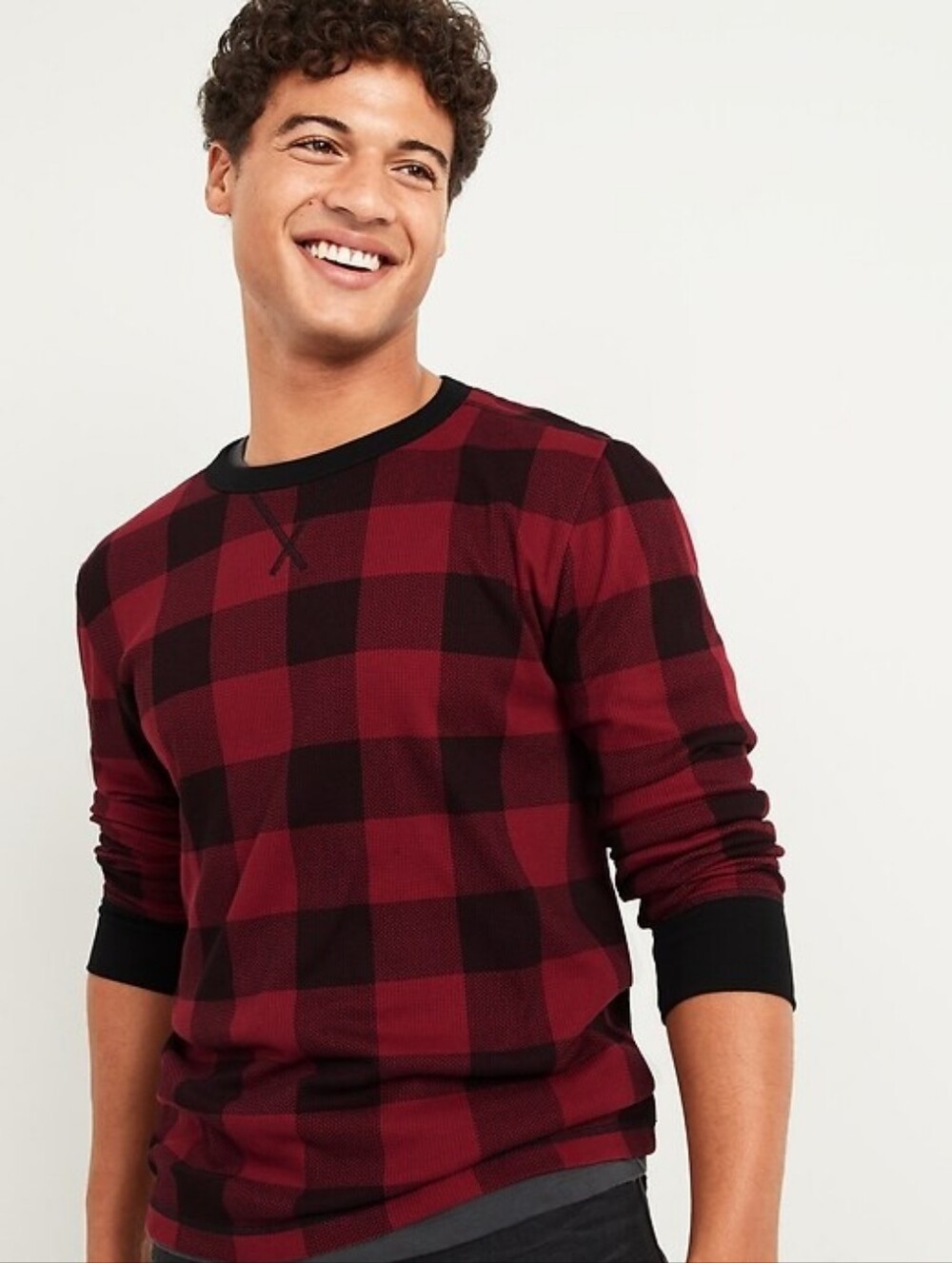 Old Navy Men's Red and Black Buffalo-Check Crewneck